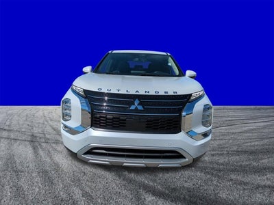 2022 Mitsubishi Outlander SE