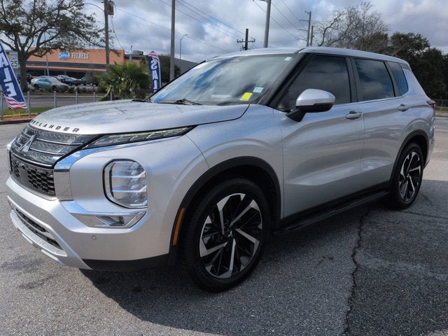 2022 Mitsubishi Outlander SE