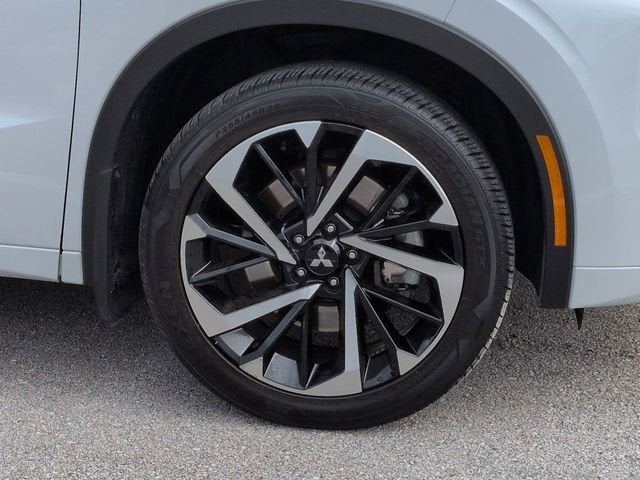 2024 Mitsubishi Outlander SEL