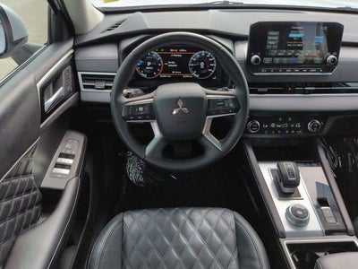 2024 Mitsubishi Outlander SEL