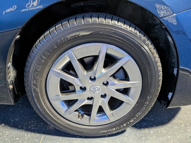 2017 Toyota Prius v Two