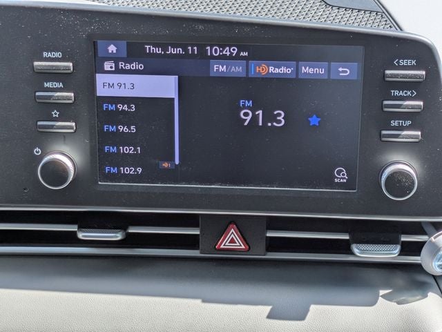 2022 Hyundai Elantra SE