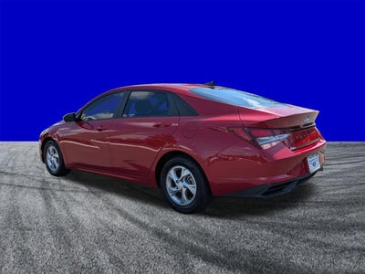 2022 Hyundai Elantra SE