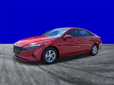2022 Hyundai Elantra SE