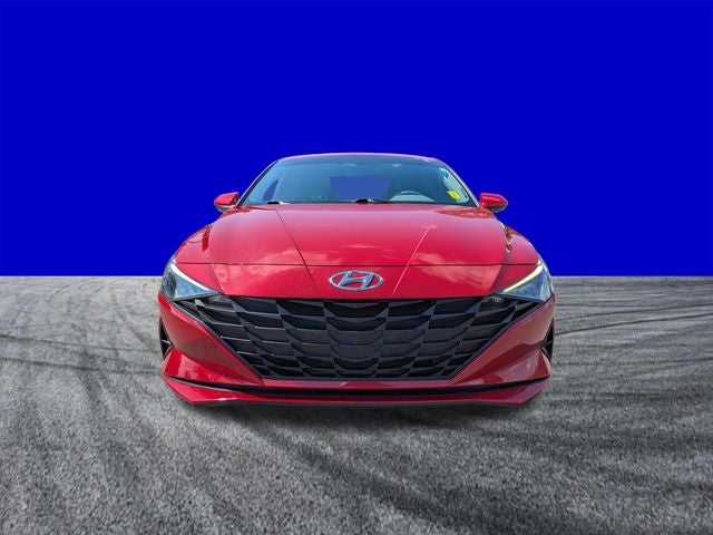 2022 Hyundai Elantra SE