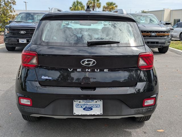 2022 Hyundai Venue SEL