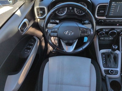 2022 Hyundai Venue SEL