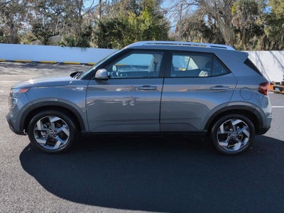 2022 Hyundai Venue SEL