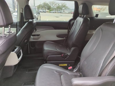 2022 Kia Carnival LXS