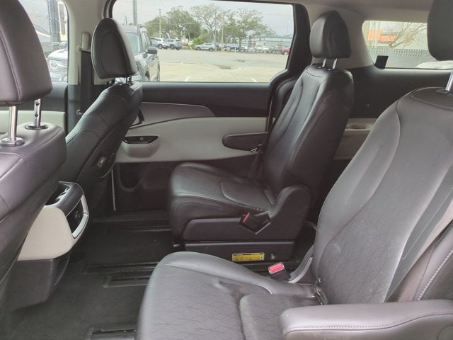 2022 Kia Carnival LXS