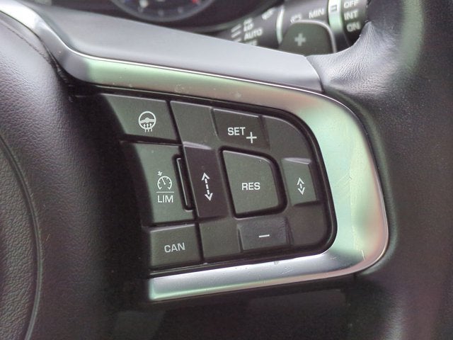 2019 Jaguar E-PACE R-Dynamic HSE