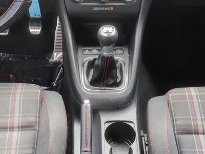 2014 Volkswagen Golf GTI Wolfsburg Edition