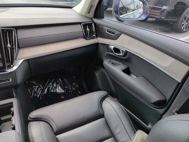 2025 Volvo XC90 Plug-In Hybrid T8 Ultra 7 Passenger 2025.5