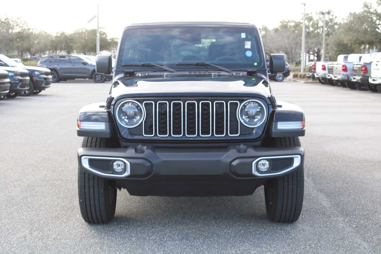 2024 Jeep Wrangler 4-Door Sahara 4x4