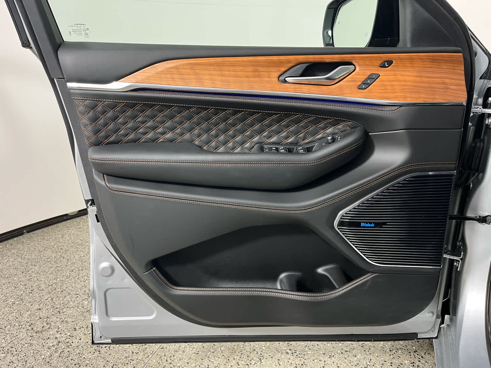 2025 Jeep Grand Cherokee Summit Reserve 4x4