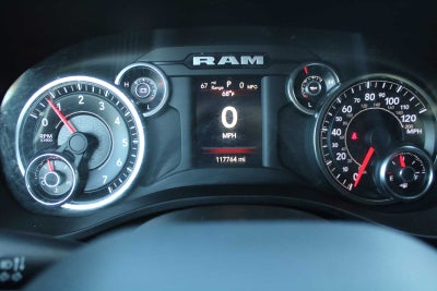 2021 RAM 1500 Big Horn Crew Cab 4x4 5'7' Box