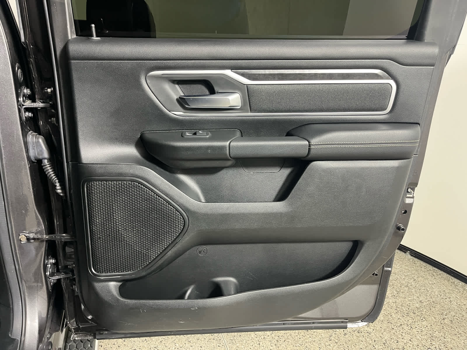 2020 RAM 1500 Big Horn Crew Cab 4x4 5'7' Box