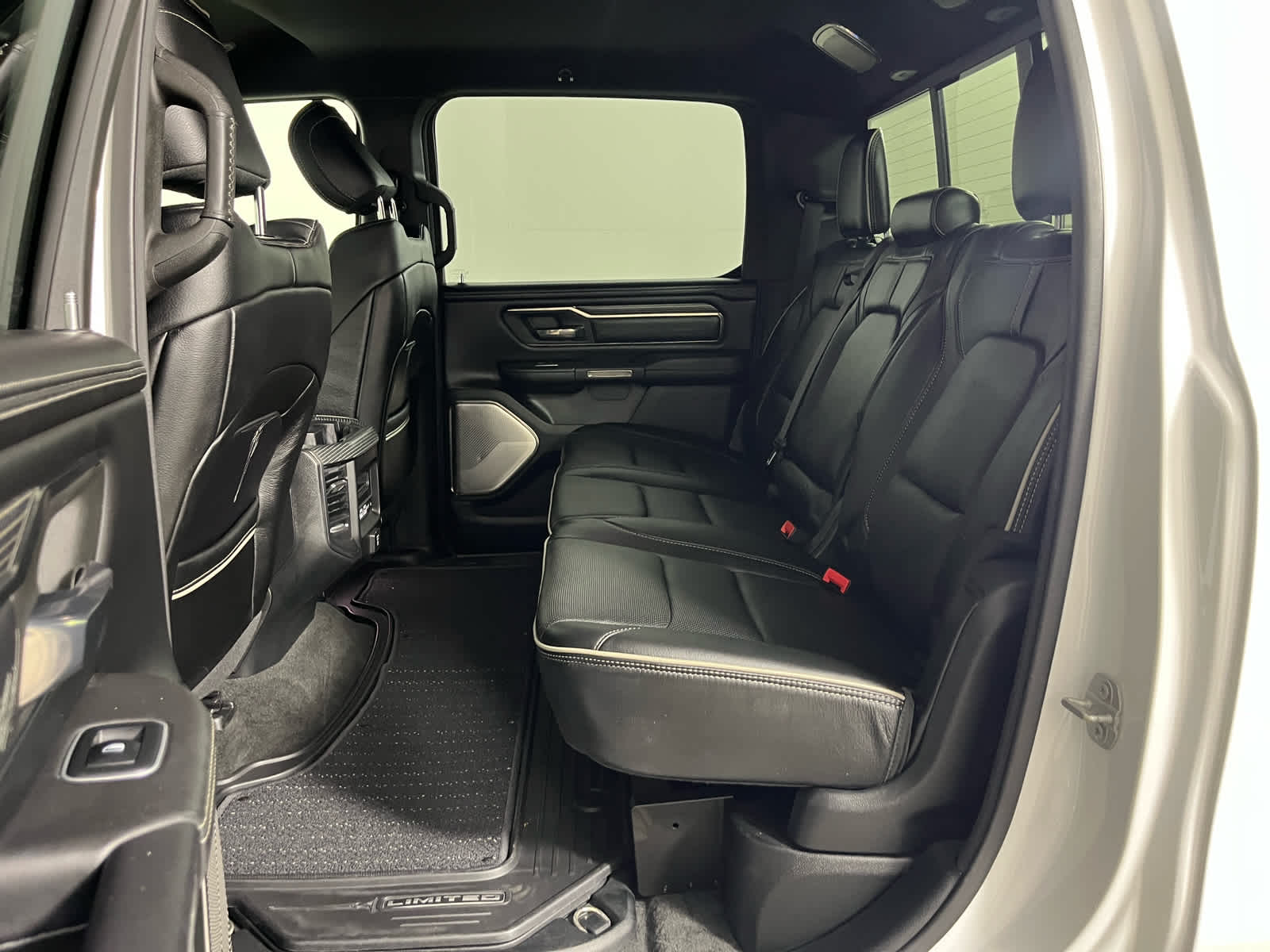 2021 RAM 1500 Limited Crew Cab 4x4 5'7' Box