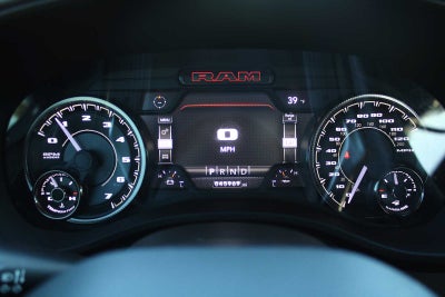 2022 RAM 1500 Laramie Crew Cab 4x4 5'7' Box