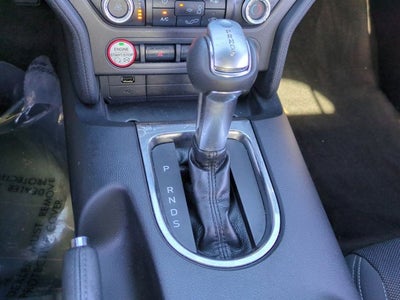 2016 Ford Mustang V6