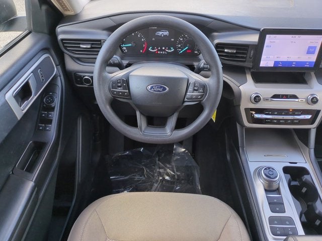 2023 Ford Explorer Base