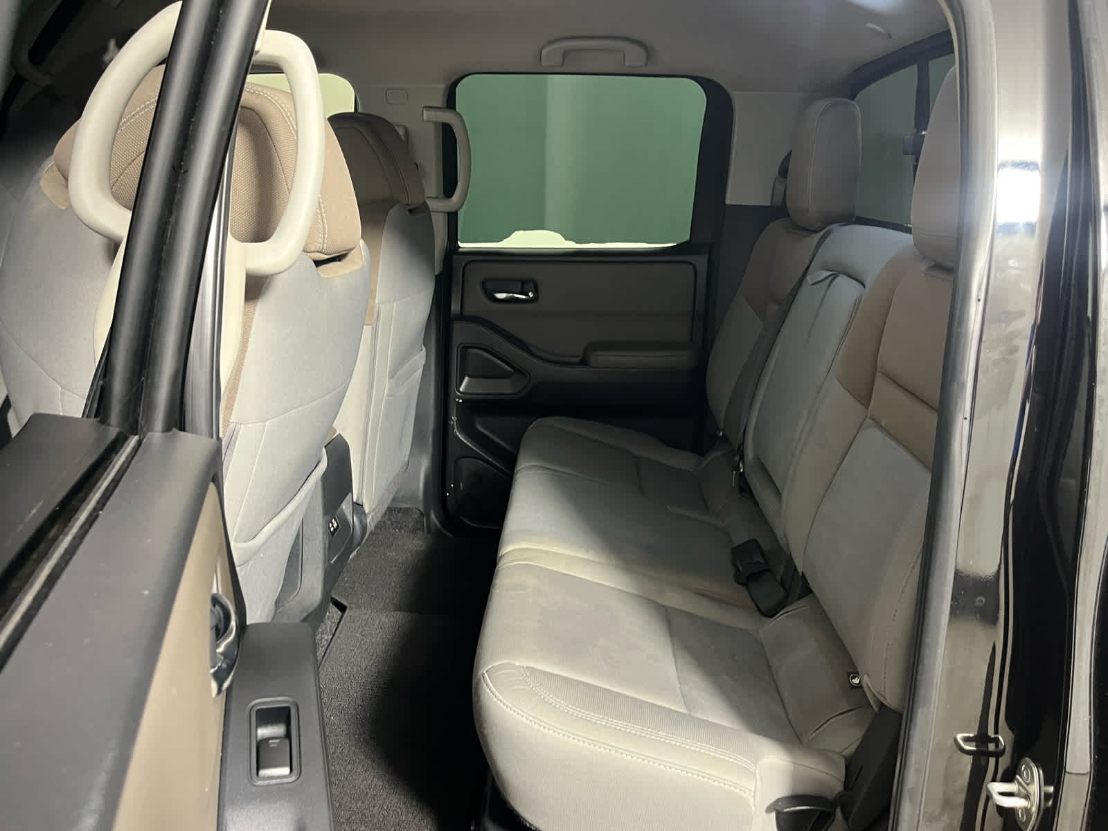 2022 Nissan Frontier Crew Cab SV 4x4