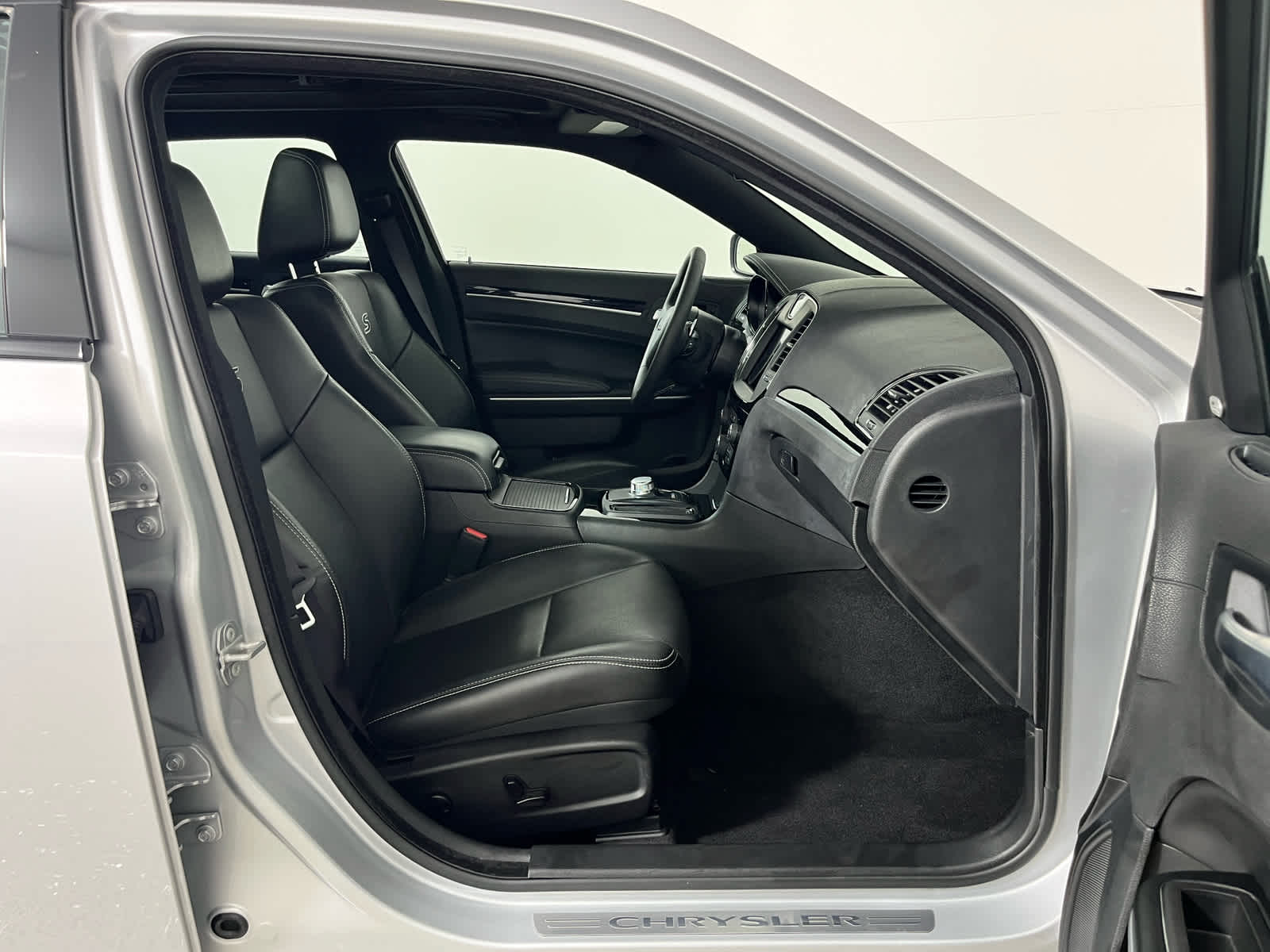 2023 Chrysler 300 300S