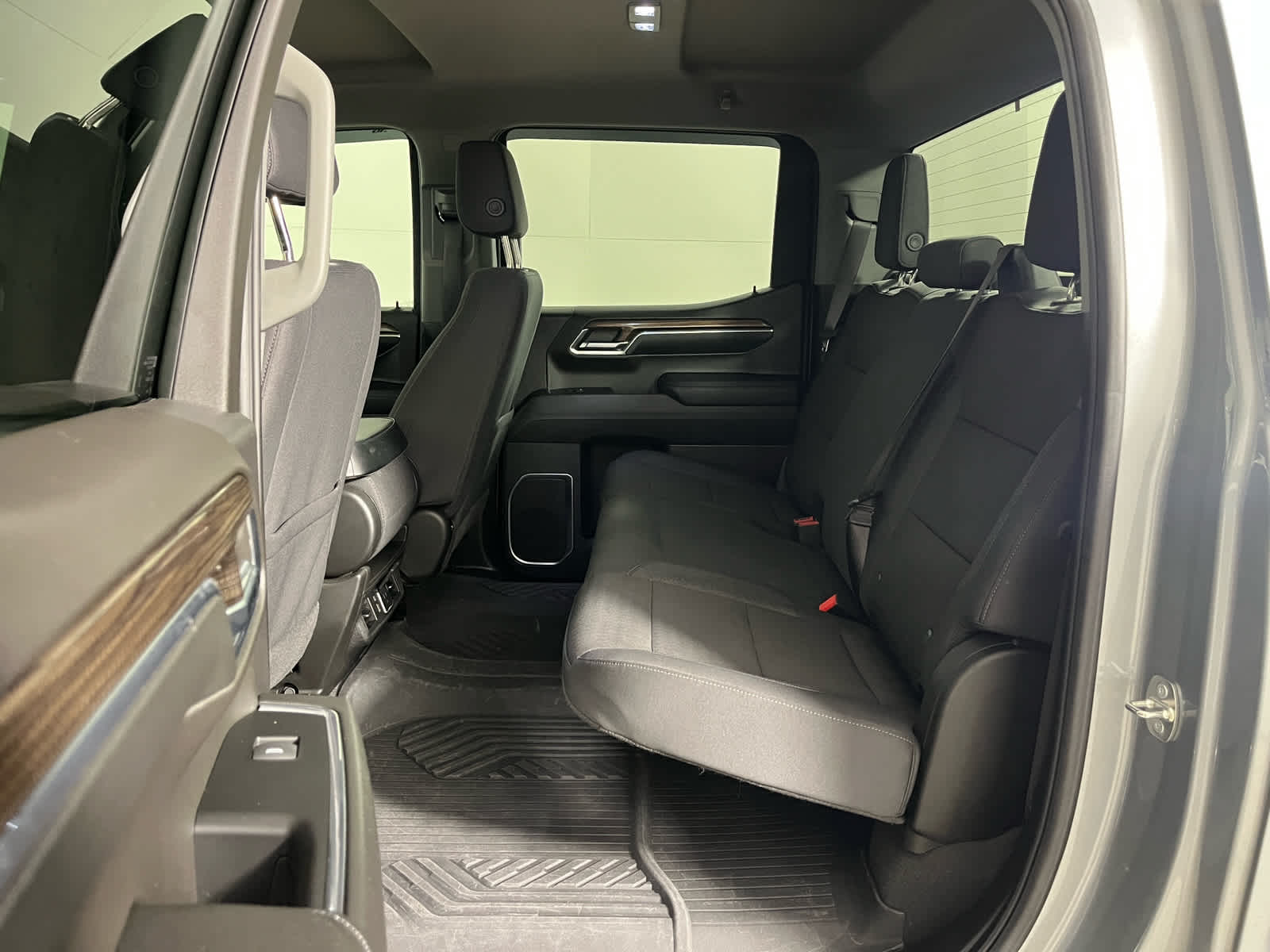 2024 Chevrolet Silverado 1500 4WD Crew Cab Short Bed LT