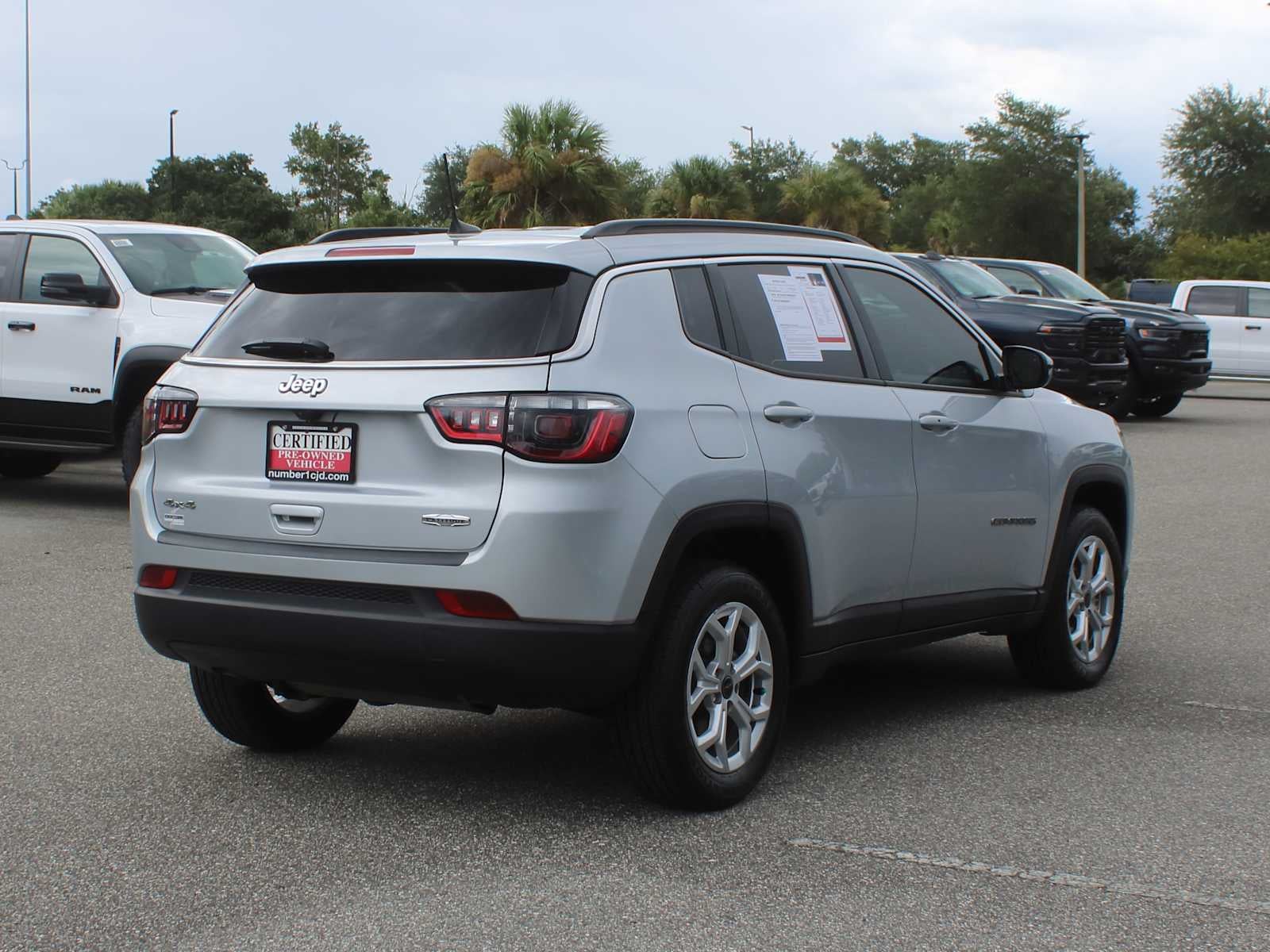 2025 Jeep Compass Latitude