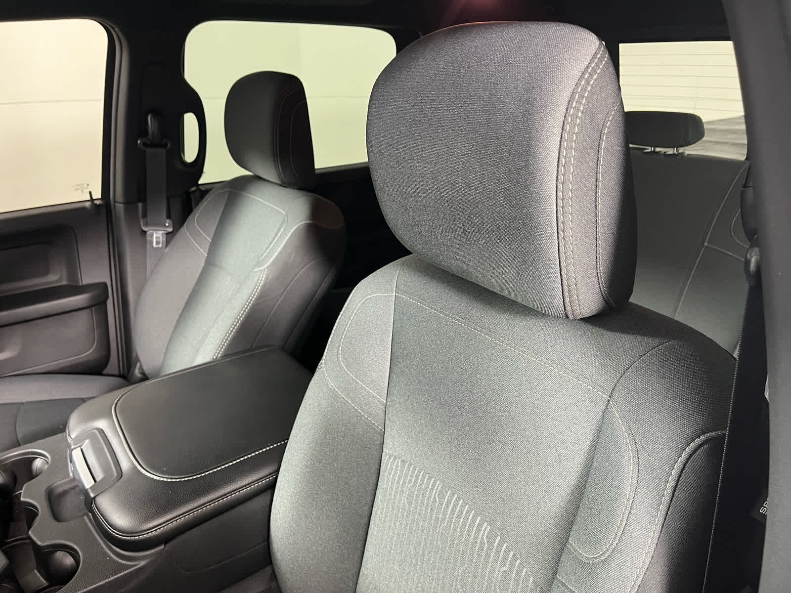 2024 RAM 2500 Tradesman Crew Cab 4x4 6'4' Box