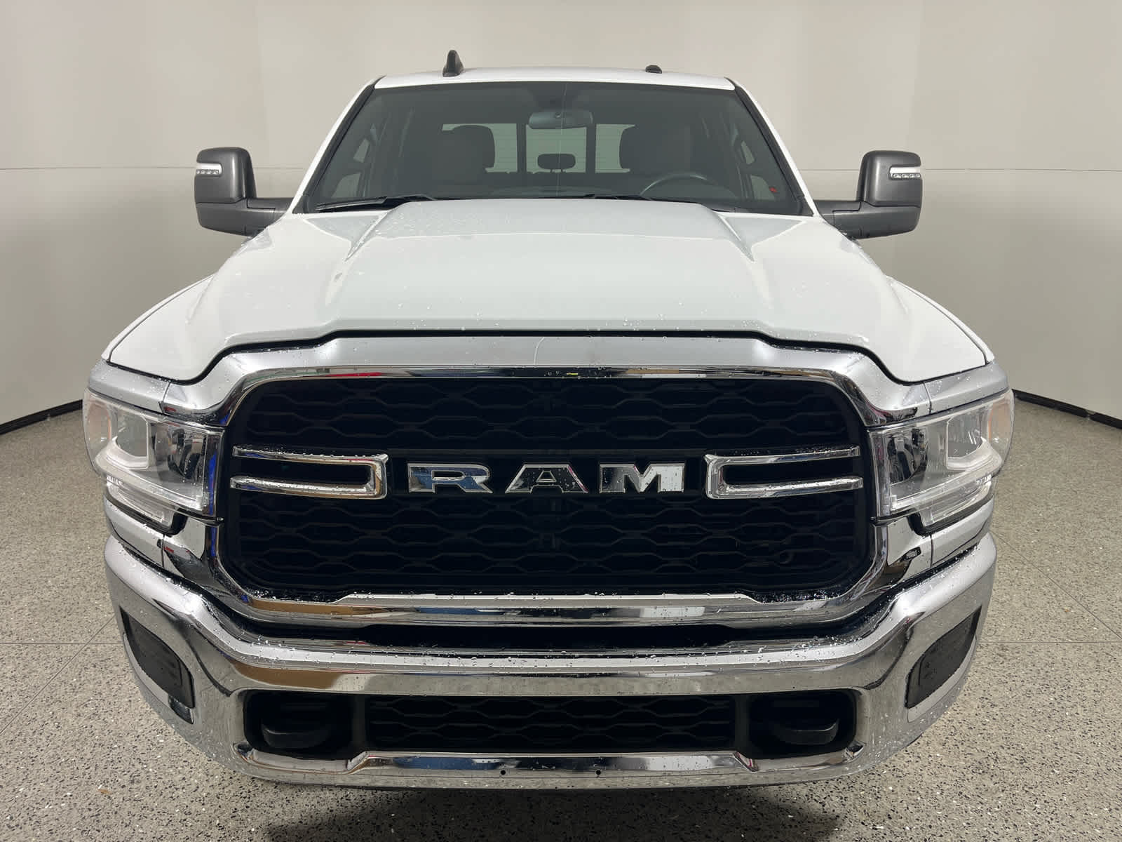 2024 RAM 2500 Tradesman Crew Cab 4x4 6'4' Box