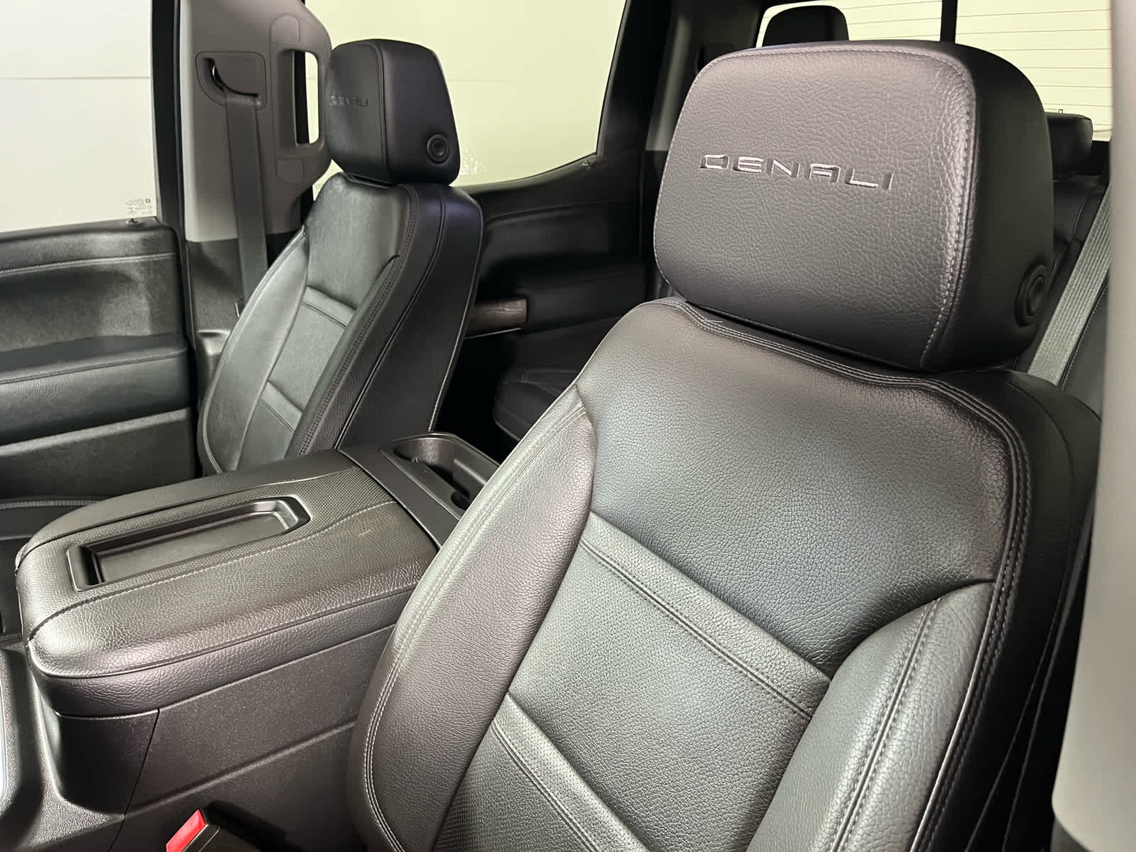 2021 GMC Sierra 1500 4WD Crew Cab Short Box Denali