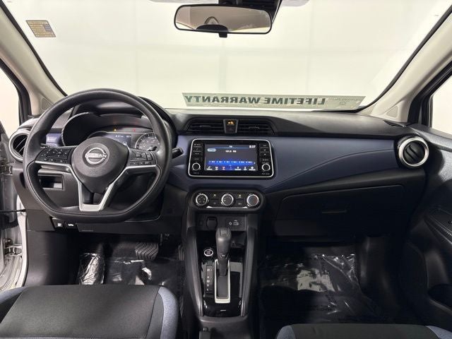 2024 Nissan Versa 1.6 SV