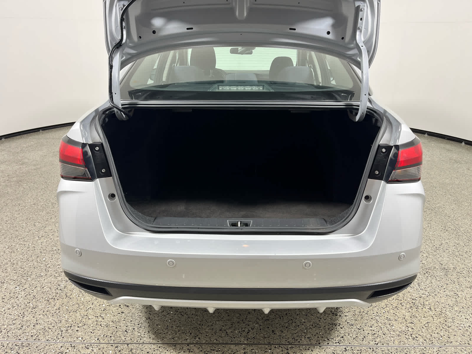 2024 Nissan Versa SR
