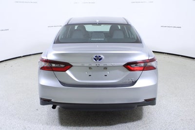 2022 Toyota Camry Hybrid LE