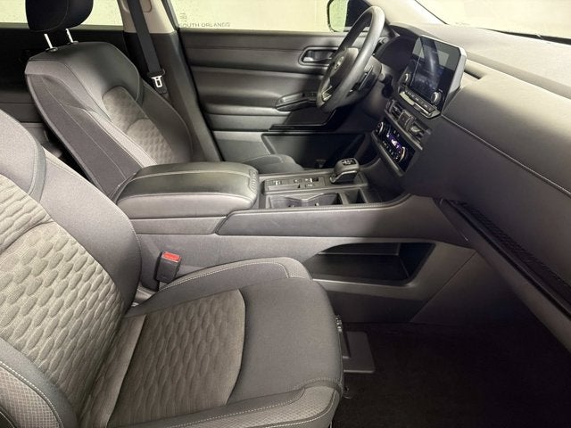 2023 Nissan Pathfinder S