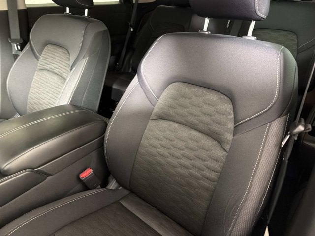 2023 Nissan Pathfinder S