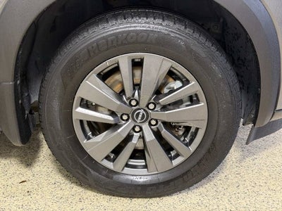 2023 Nissan Pathfinder S