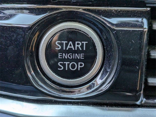 2023 Nissan Pathfinder SV