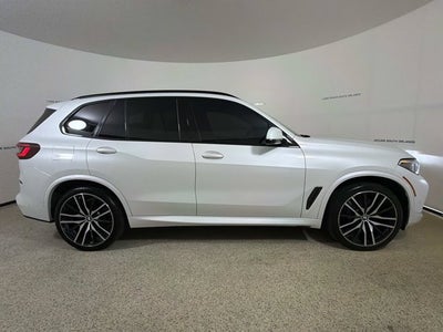 2021 BMW X5 M50i