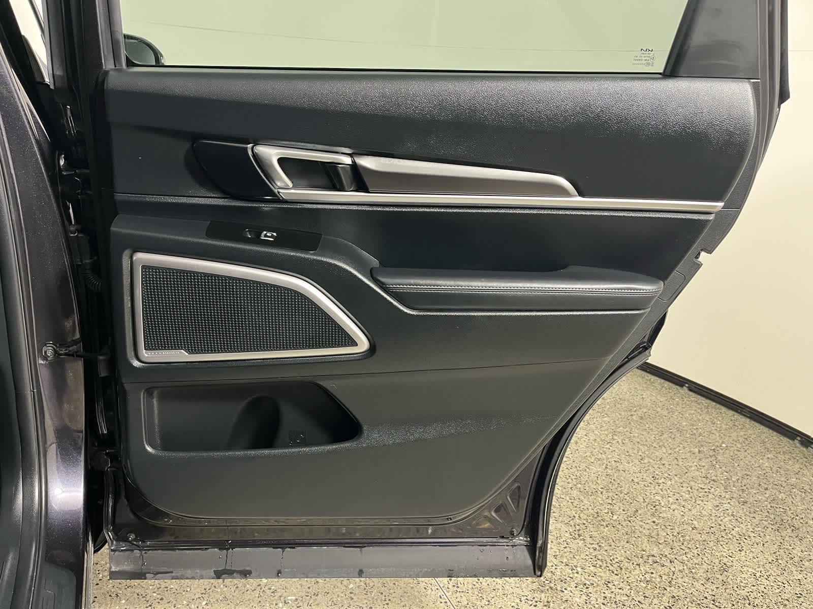 2025 Kia Telluride LX