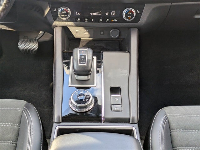 2024 Mitsubishi Outlander SE Black Edition