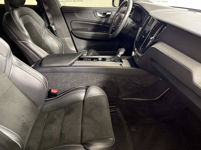 2018 Volvo XC60 R-Design