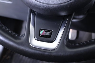 2018 Jaguar F-PACE S