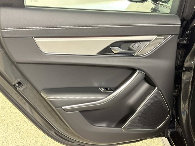 2024 Jaguar XF R-Dynamic SE
