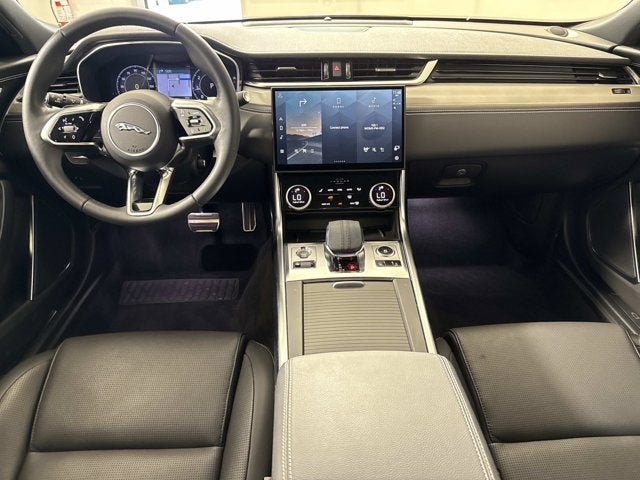 2024 Jaguar XF R-Dynamic SE