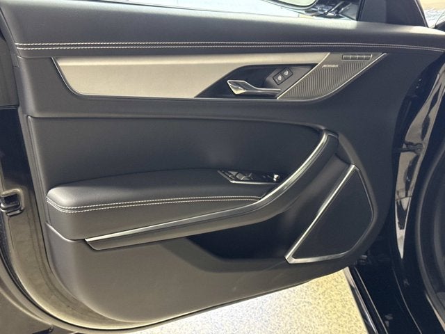 2024 Jaguar XF R-Dynamic SE
