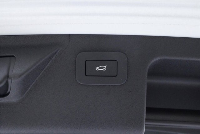 2025 Land Rover Discovery Sport S