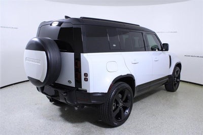 2023 Land Rover Defender X-Dynamic SE