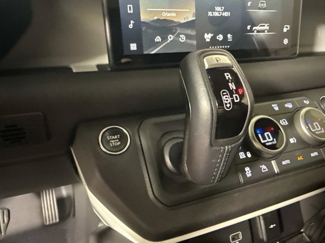 2024 Land Rover Defender X-Dynamic SE